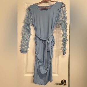 Elegant Blue Dress with Floral Sleeves